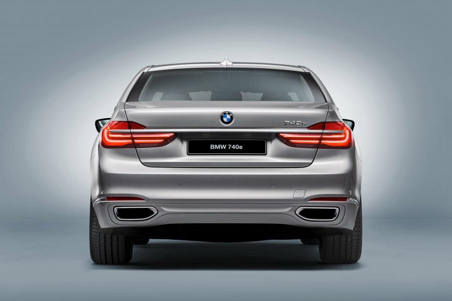  BMW 740e iPerformance (G11) 2016 года  (WW) (фото 14 из 17)